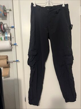 Women's Black Cargo Jogger Pants with Utility Pockets